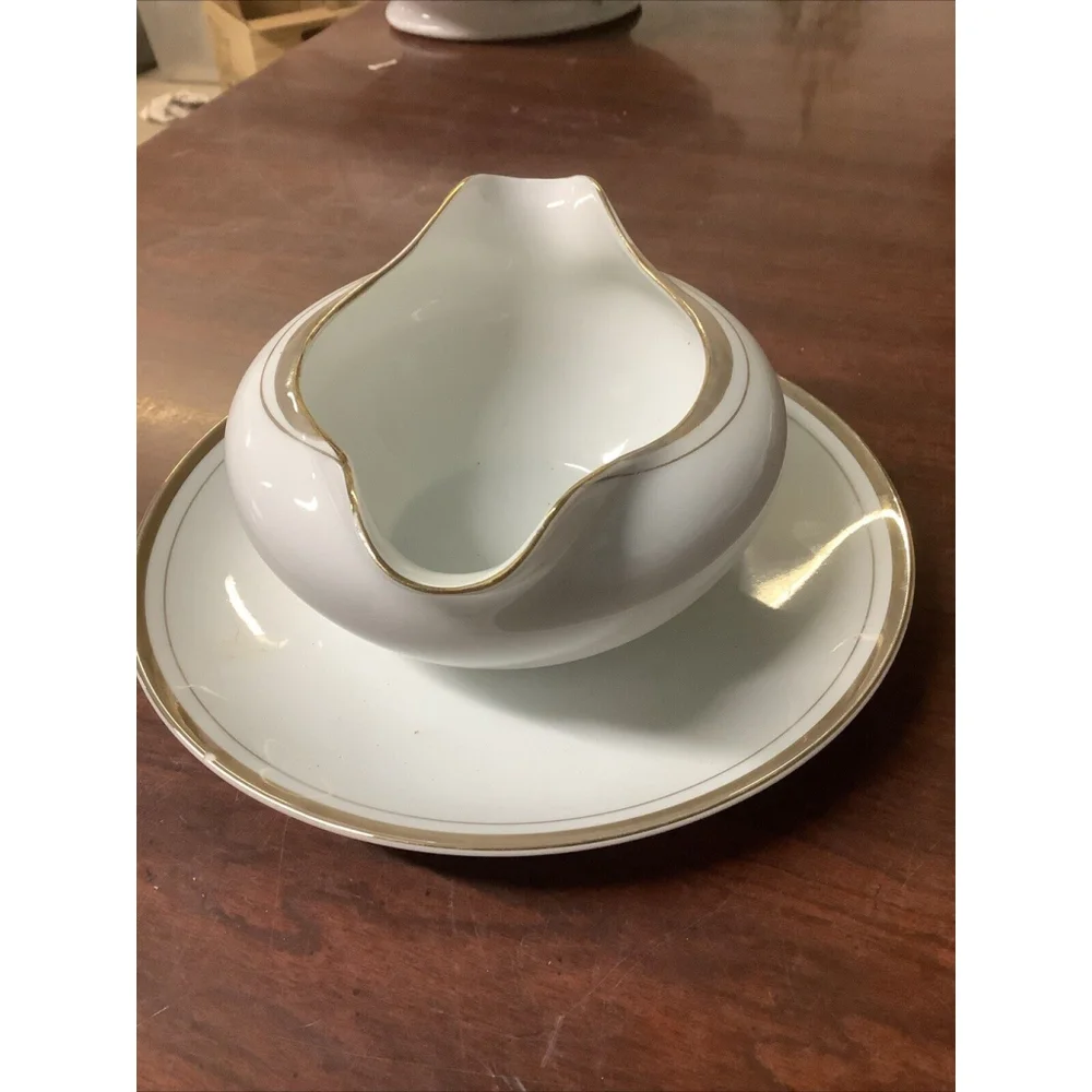 Royalton China Co Translucent Porcelain Golden Elegance Gravy Boat